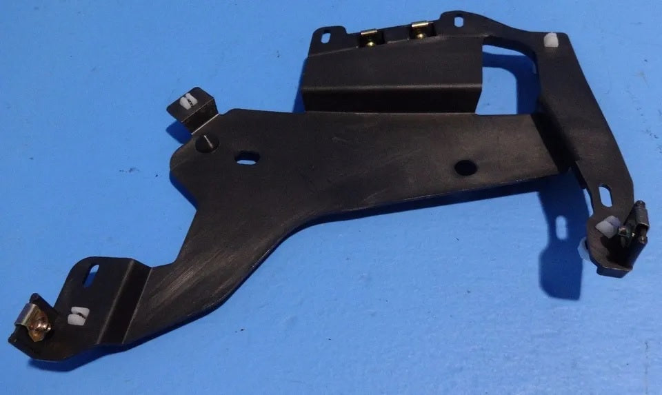 Headlight Bracket 16523680